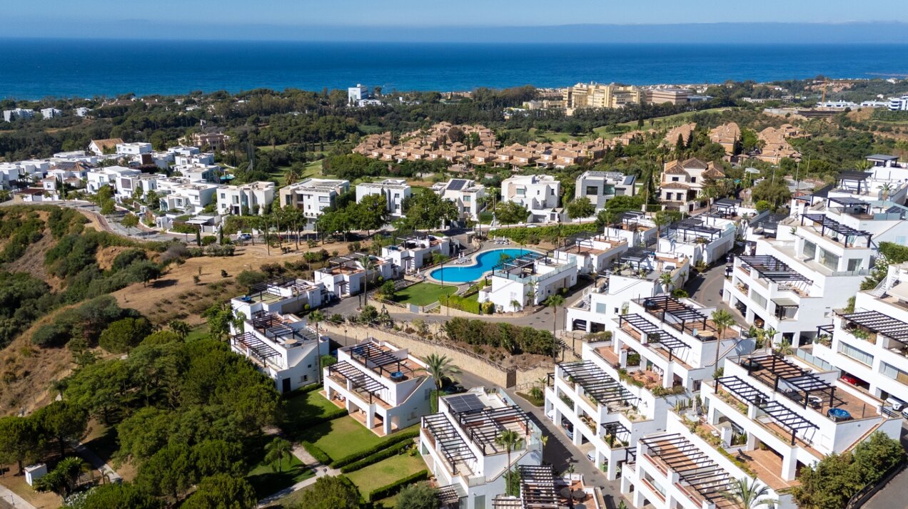 Townhouse offers luxury Mediterranean living in Marbella