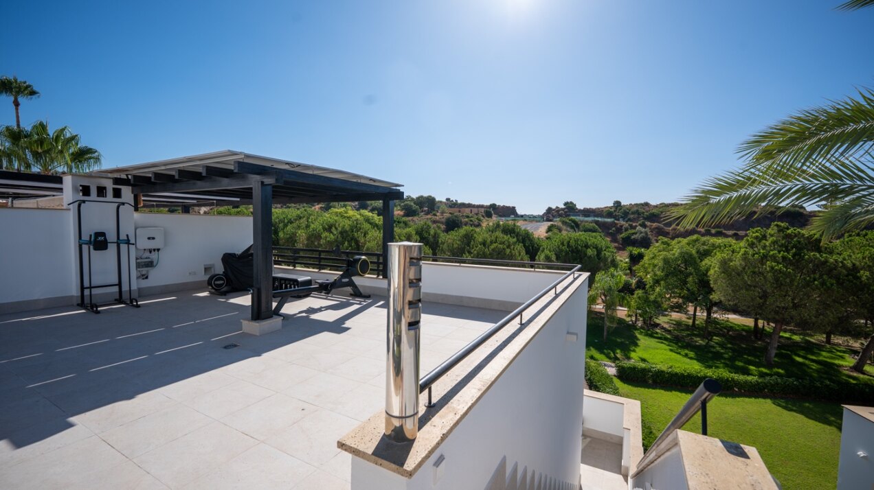 Townhouse offers luxury Mediterranean living in Marbella