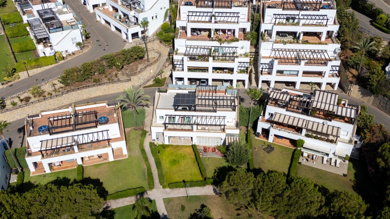 Townhouse offers luxury Mediterranean living in Marbella