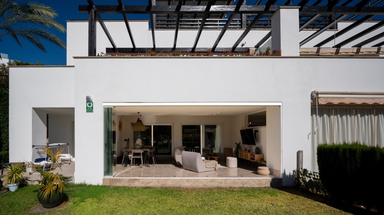 Townhouse offers luxury Mediterranean living in Marbella