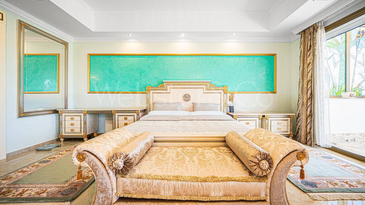 Villa Veliko - Beachside Elegance, The Golden Mile