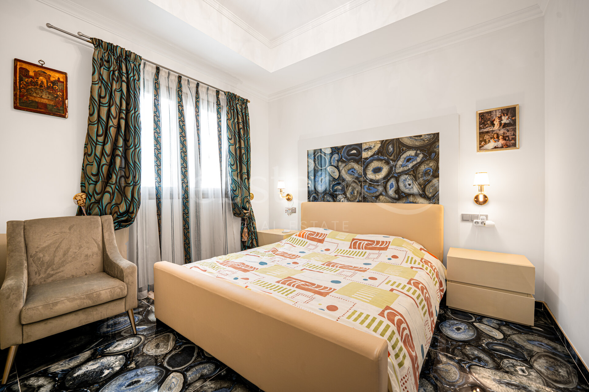 Villa Veliko - Beachside Elegance, The Golden Mile