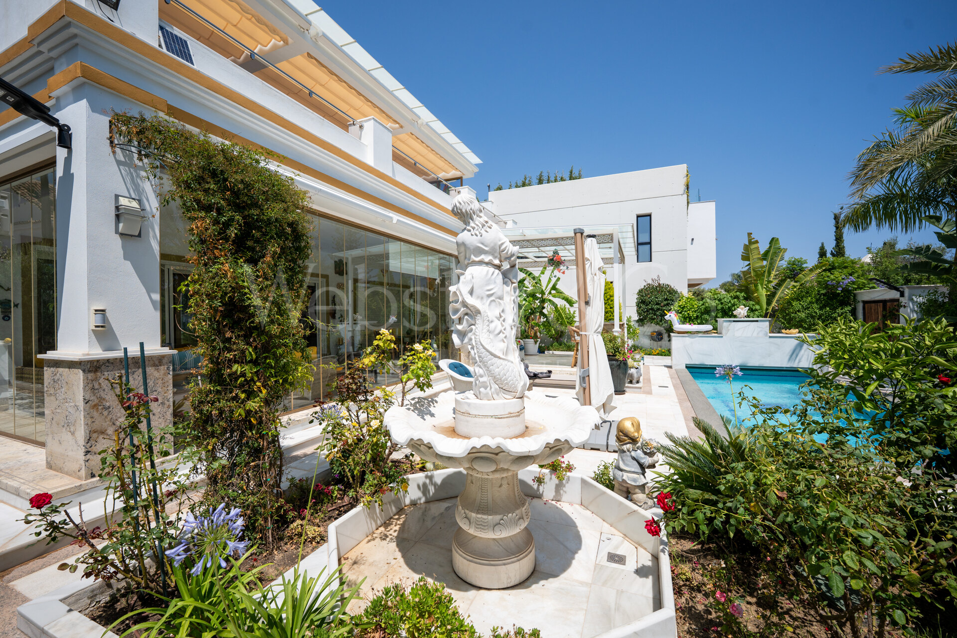 Villa Veliko - Beachside Elegance, The Golden Mile