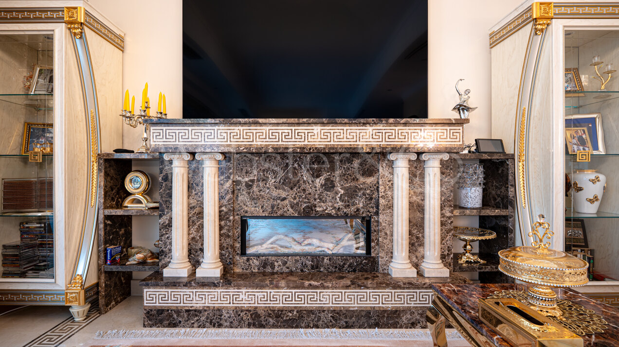 Villa Veliko - Beachside Elegance, The Golden Mile