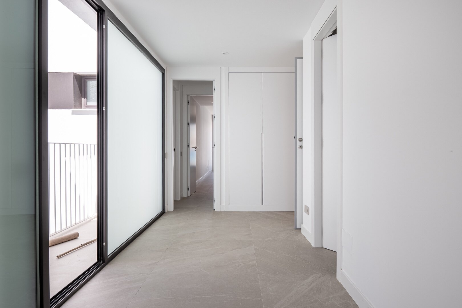 New, modern and light-filled duplex penthouse