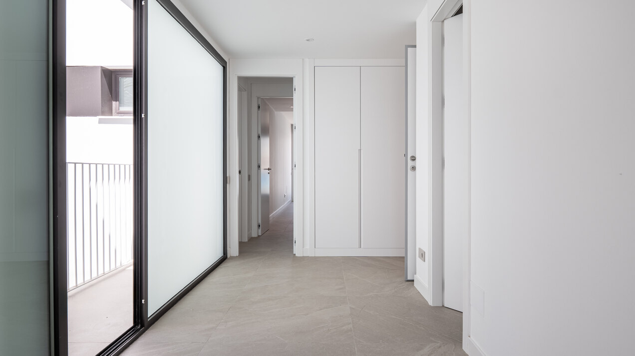 New, modern and light-filled duplex penthouse