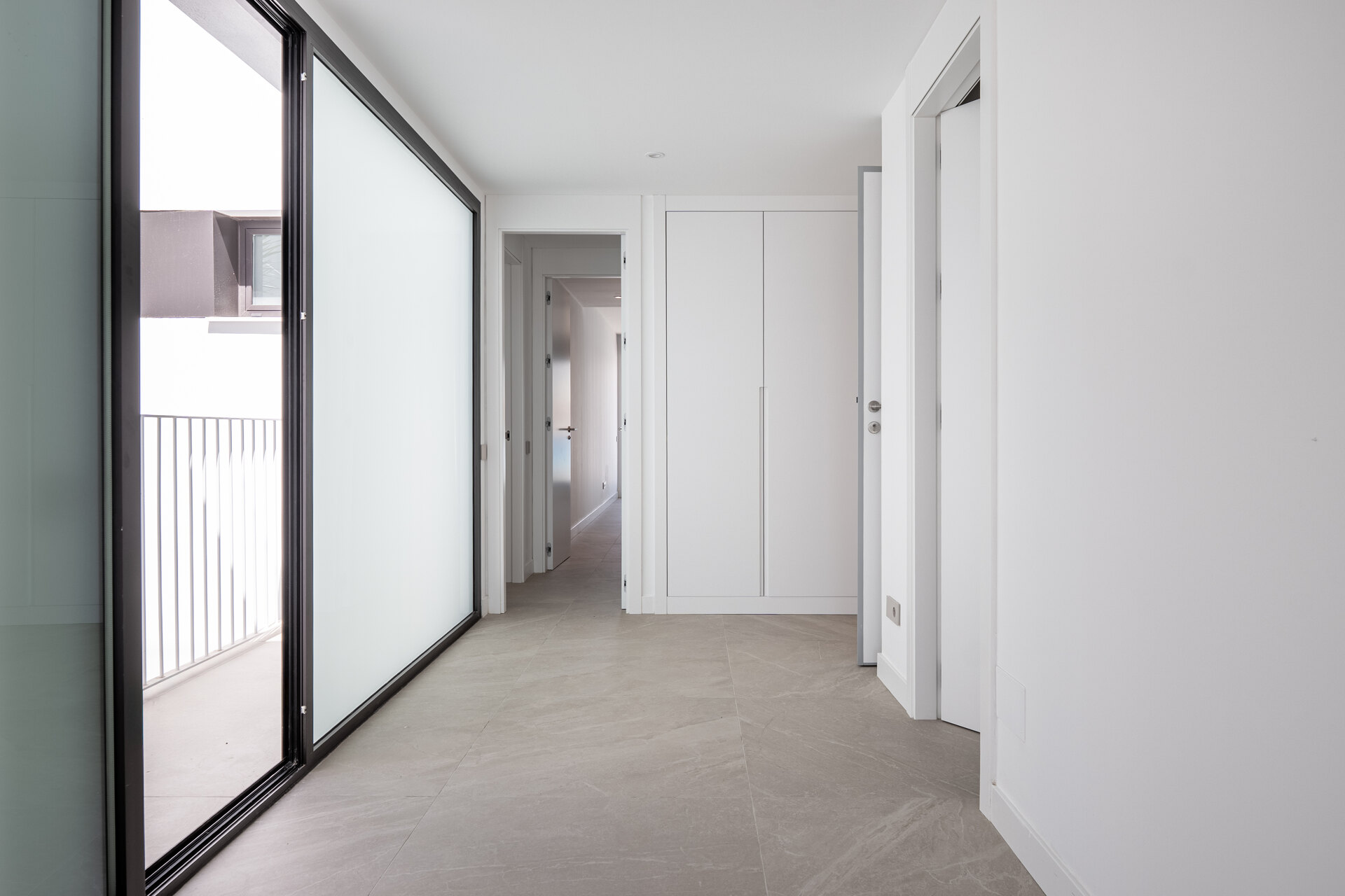 New, modern and light-filled duplex penthouse
