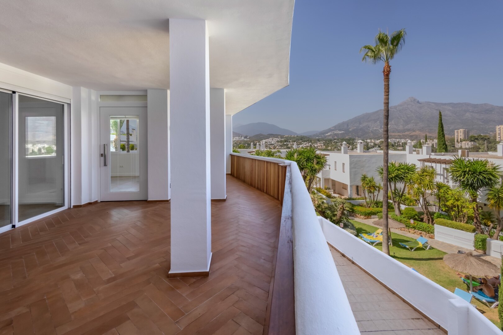 Sophisticated sanctuary in Nueva Andalucia