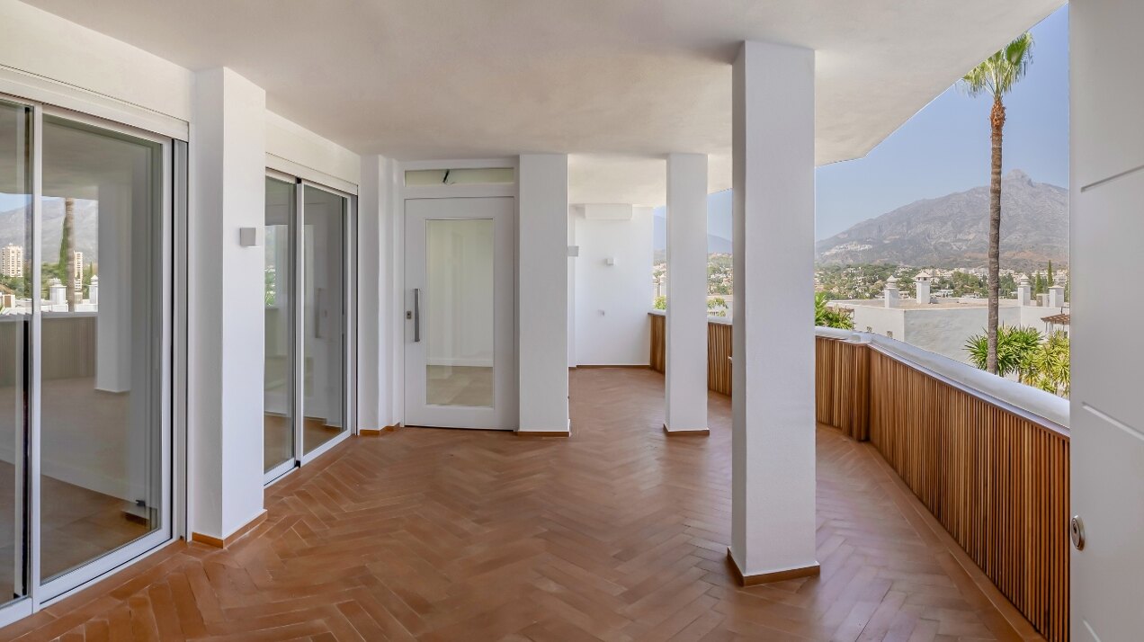 Sophisticated sanctuary in Nueva Andalucia
