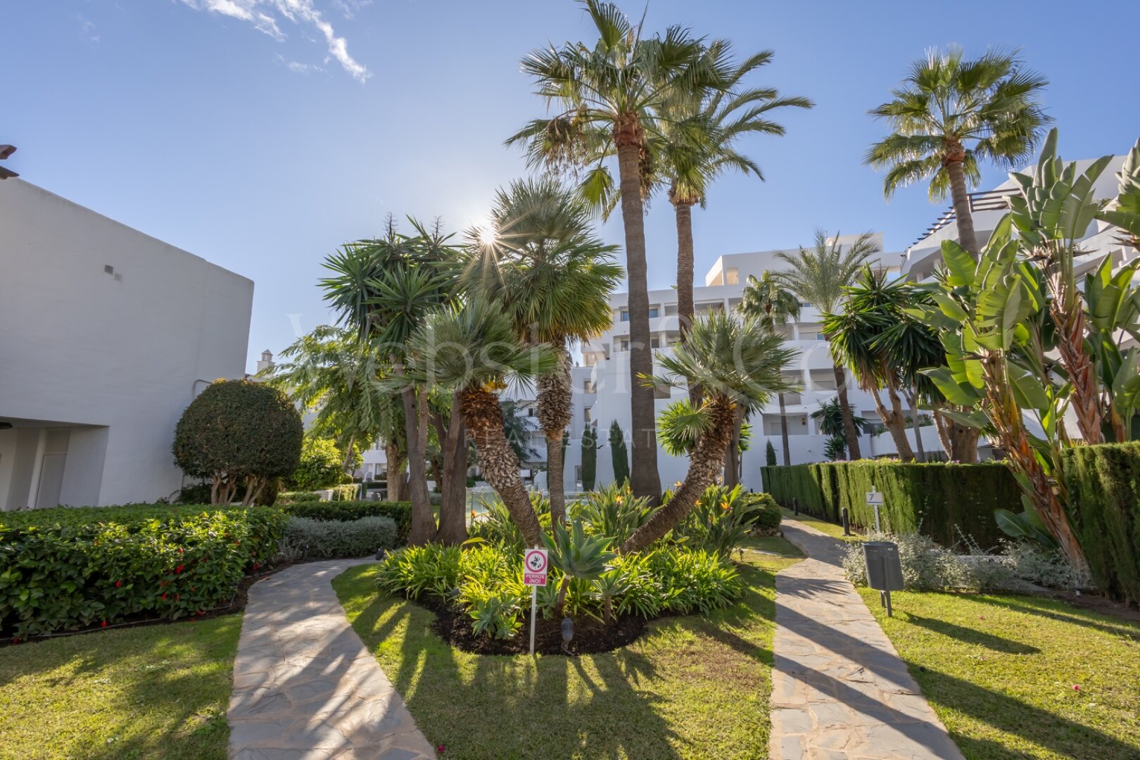 Apartment Jardines - Oasis in Nueva Andalucia