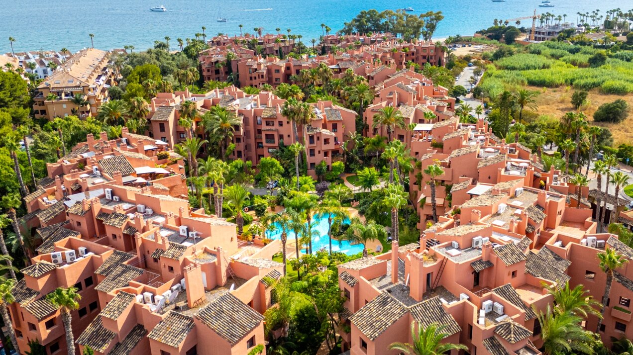 Frontline beach apartment offers total serenity