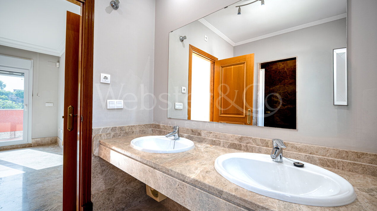 Villa Arancia - Frontline Golf Villa in Santa Clara