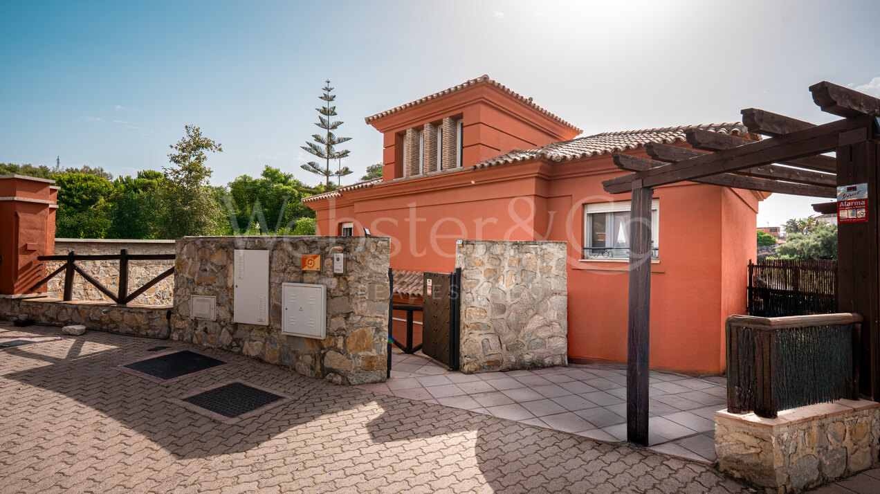 Villa Arancia - Frontline Golf Villa in Santa Clara