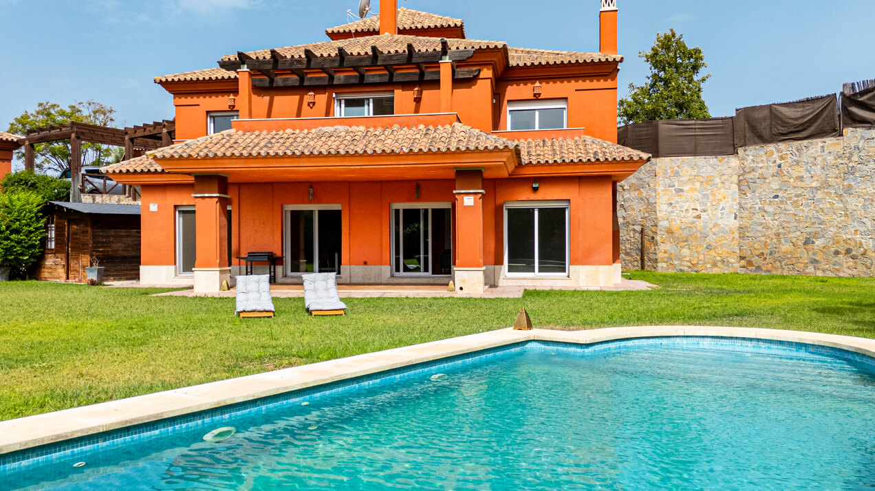 Frontline golf villa is the epitome of coastal living