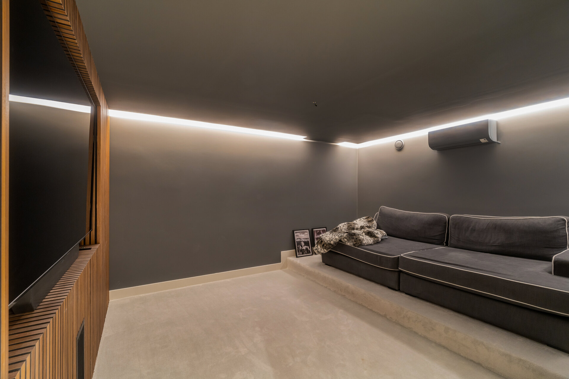 Luxurious 6 bedroom villa sits in the heart of Golf valley