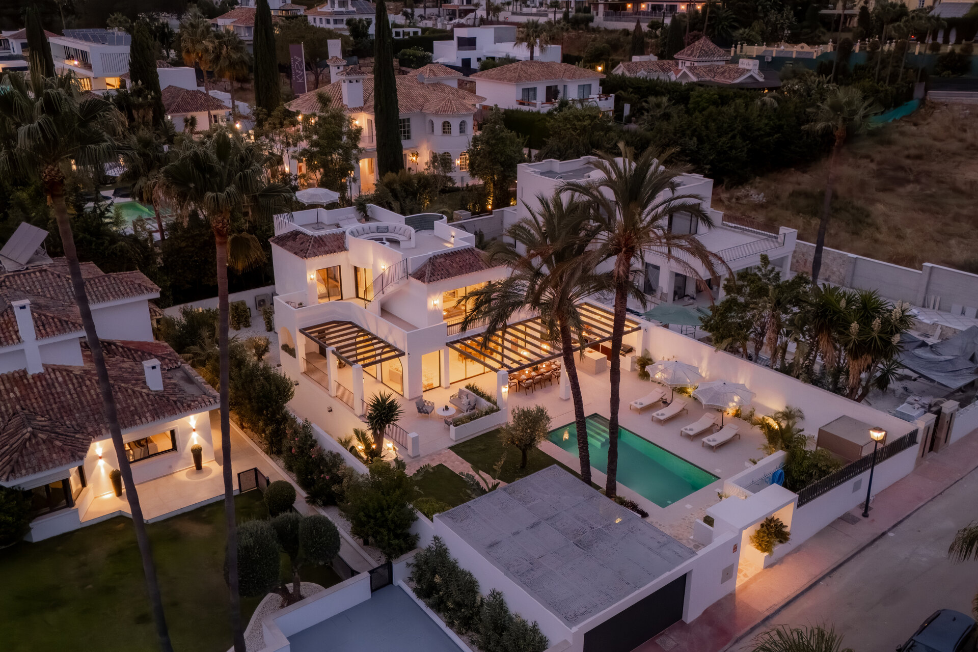Luxurious 6 bedroom villa sits in the heart of Golf valley