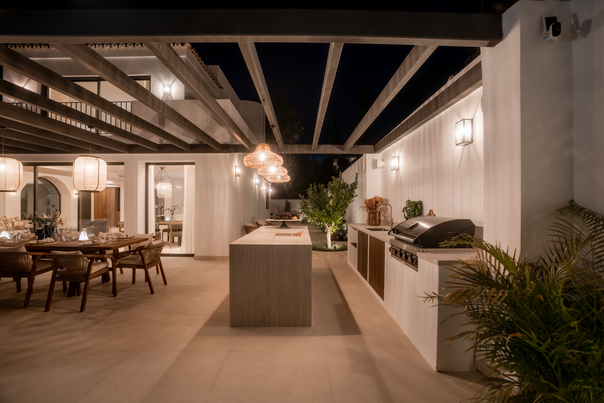 Luxurious 6 bedroom villa sits in the heart of Golf valley