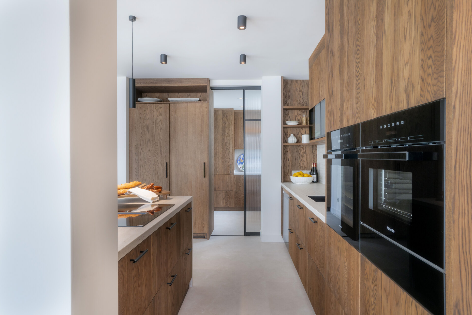 Luxurious 6 bedroom villa sits in the heart of Golf valley