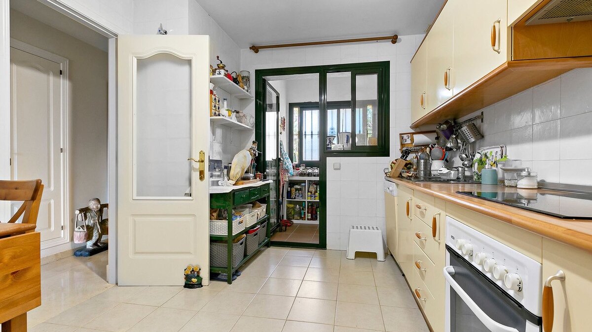 Charm, comfort and convenience in Guadalmina Alta