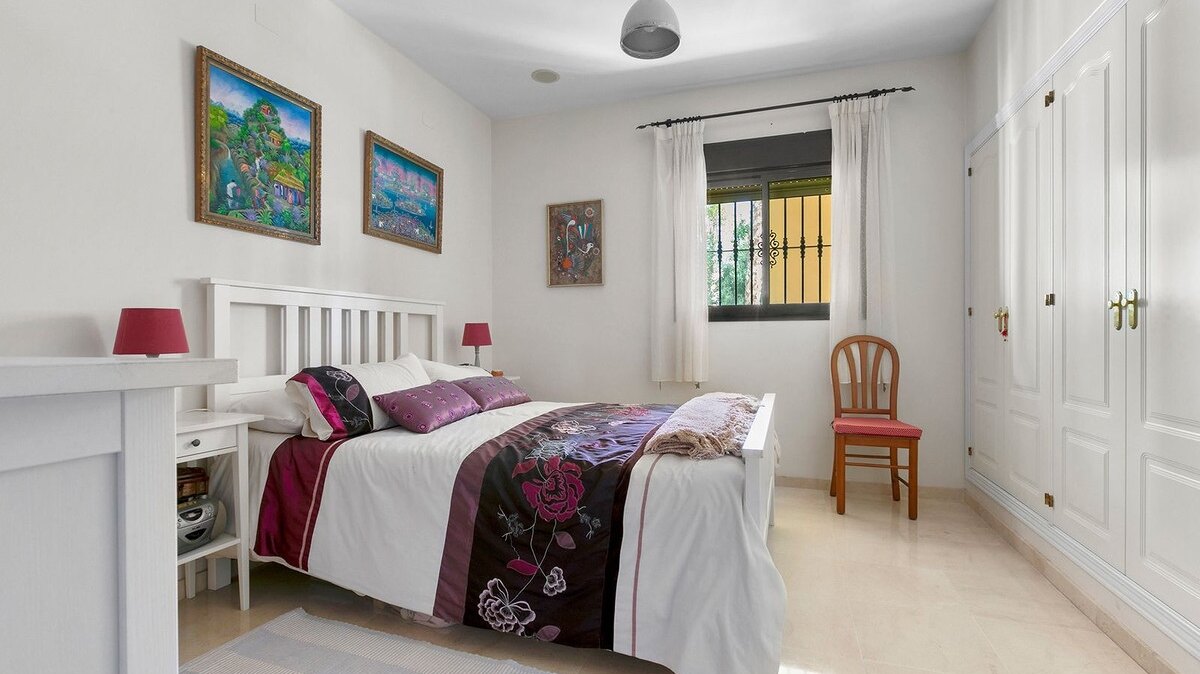 Charm, comfort and convenience in Guadalmina Alta