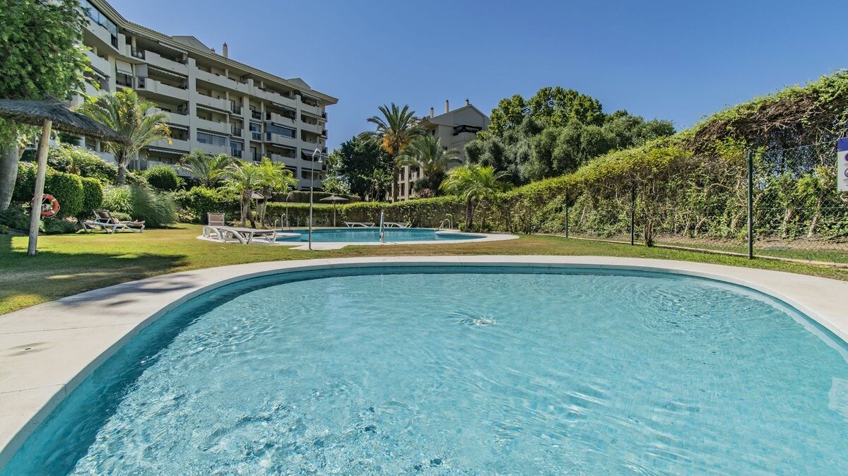 Charm, comfort and convenience in Guadalmina Alta