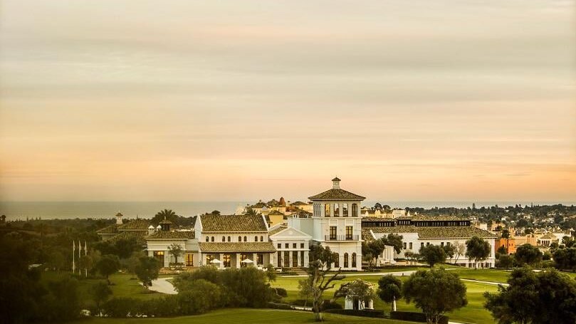 Golf front plot in Sotogrande with 180º sea views