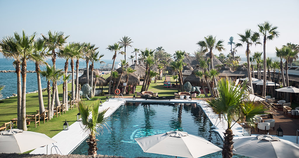 Golf front plot in Sotogrande with 180º sea views