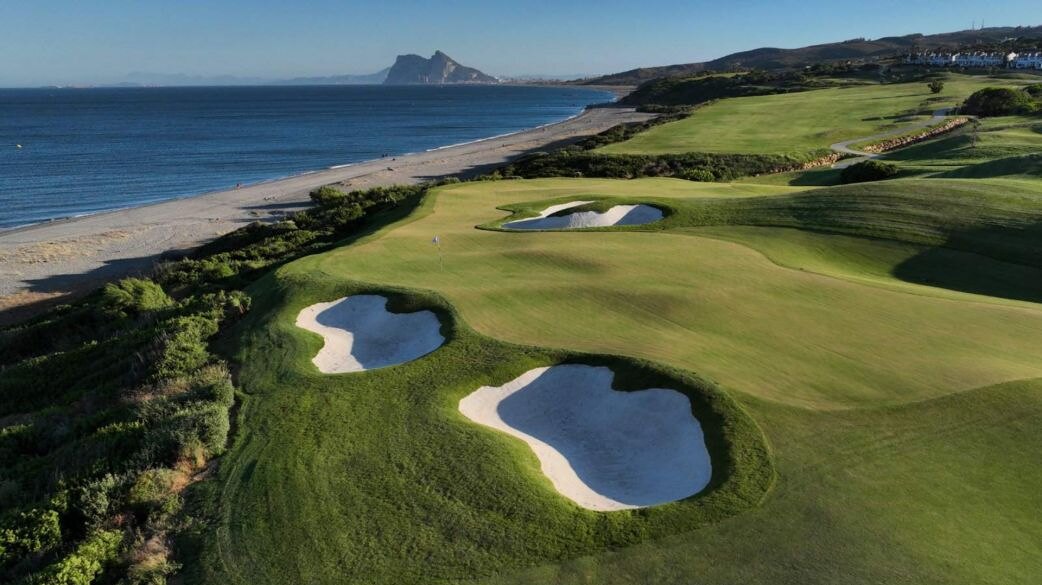 Golf front plot in Sotogrande with 180º sea views