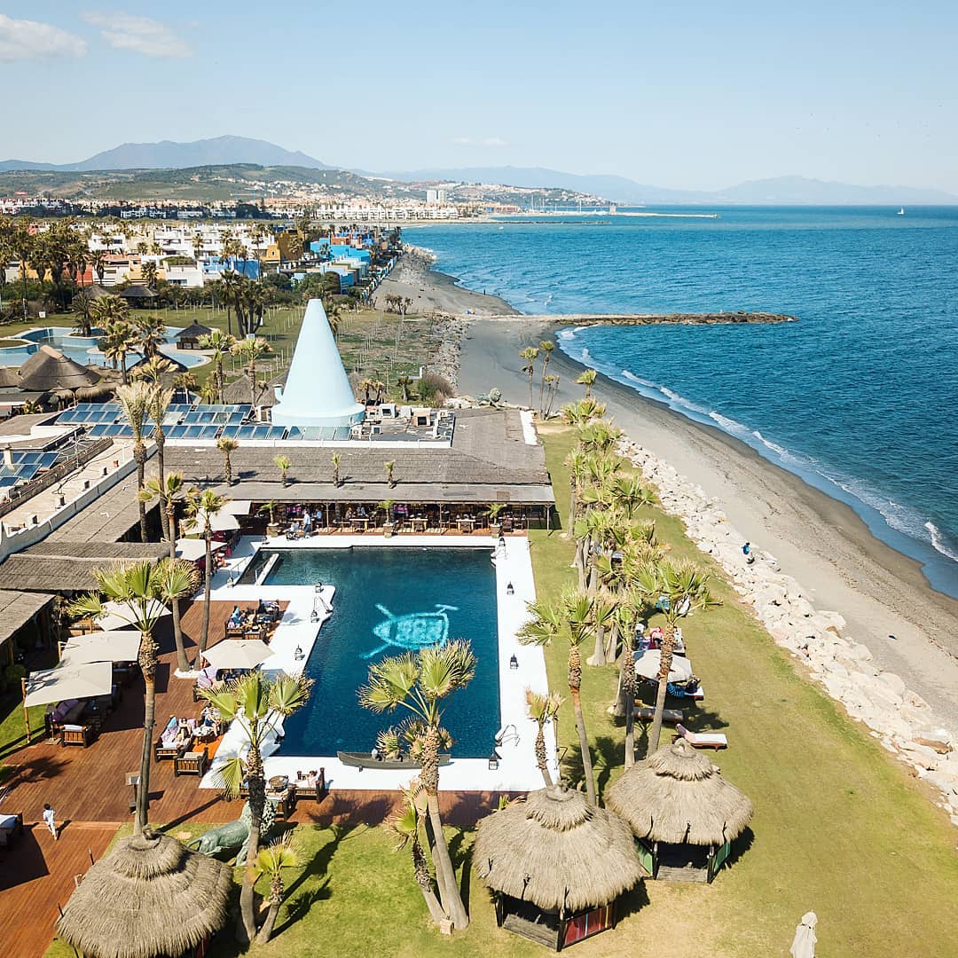 Golf front plot in Sotogrande with 180º sea views