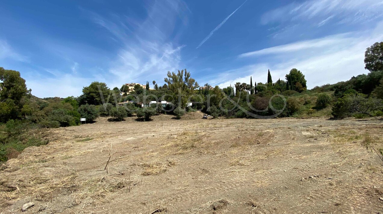 Plot & Project With 180º Views - La Quinta