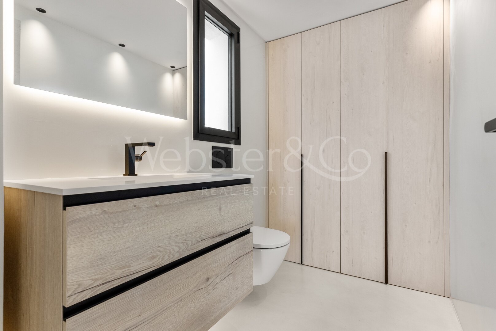 Villa Acqua - Beachside Luxury, The New Golden Mile