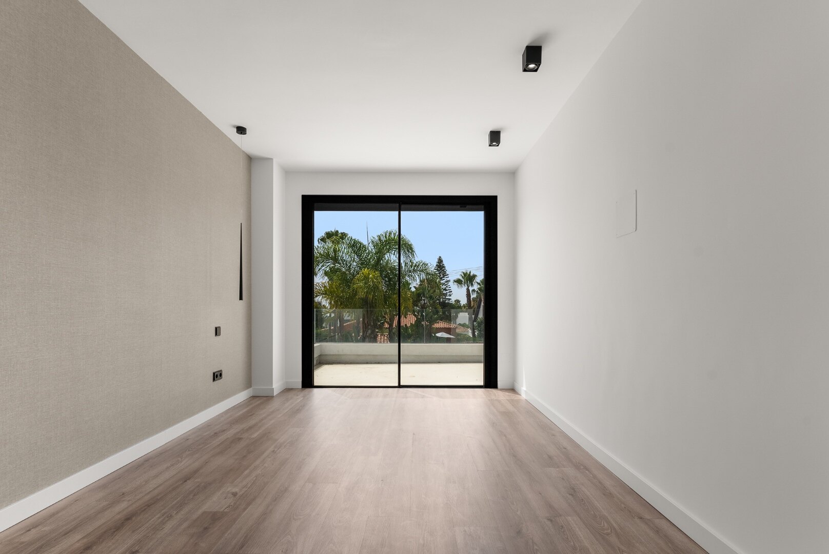Extraordinary villa just a few steps from the beach, blends Andalucian charm and contemporary design