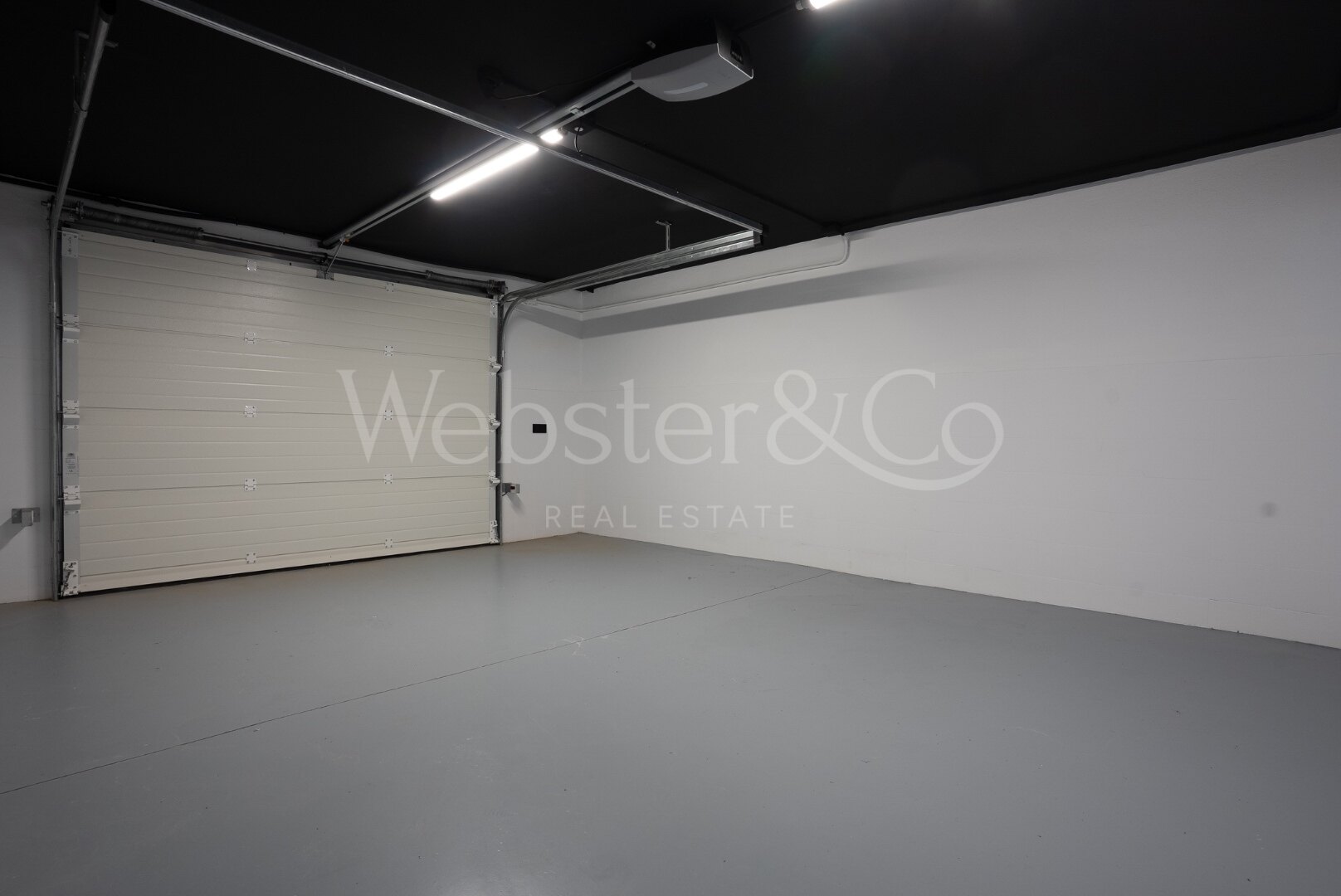 Villa Acqua - Beachside Luxury, The New Golden Mile