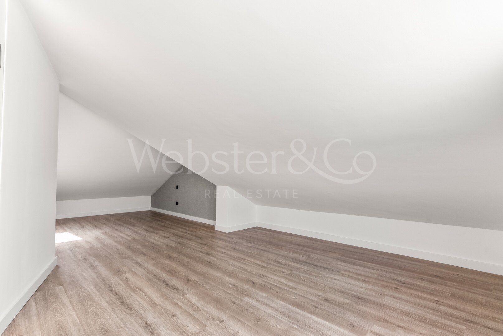 Villa Acqua - Beachside Luxury, The New Golden Mile