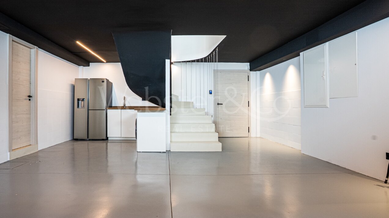 Villa Acqua - Beachside Luxury, The New Golden Mile