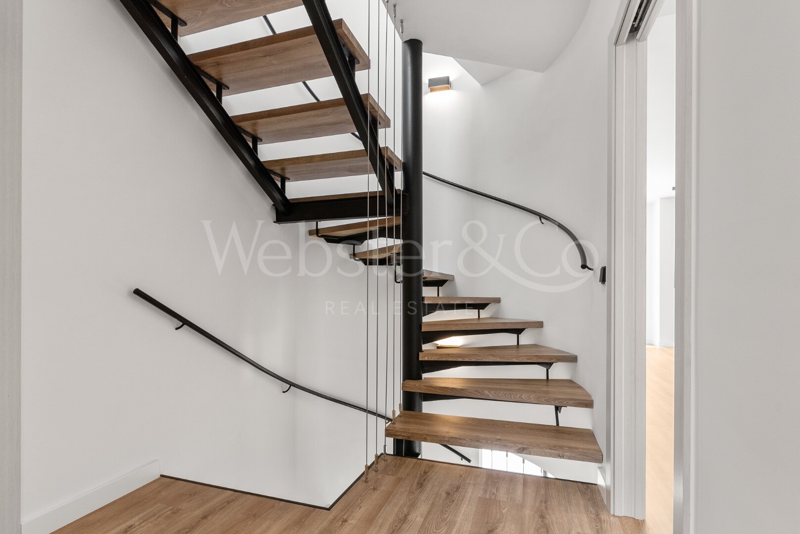 Villa Acqua - Beachside Luxury, The New Golden Mile