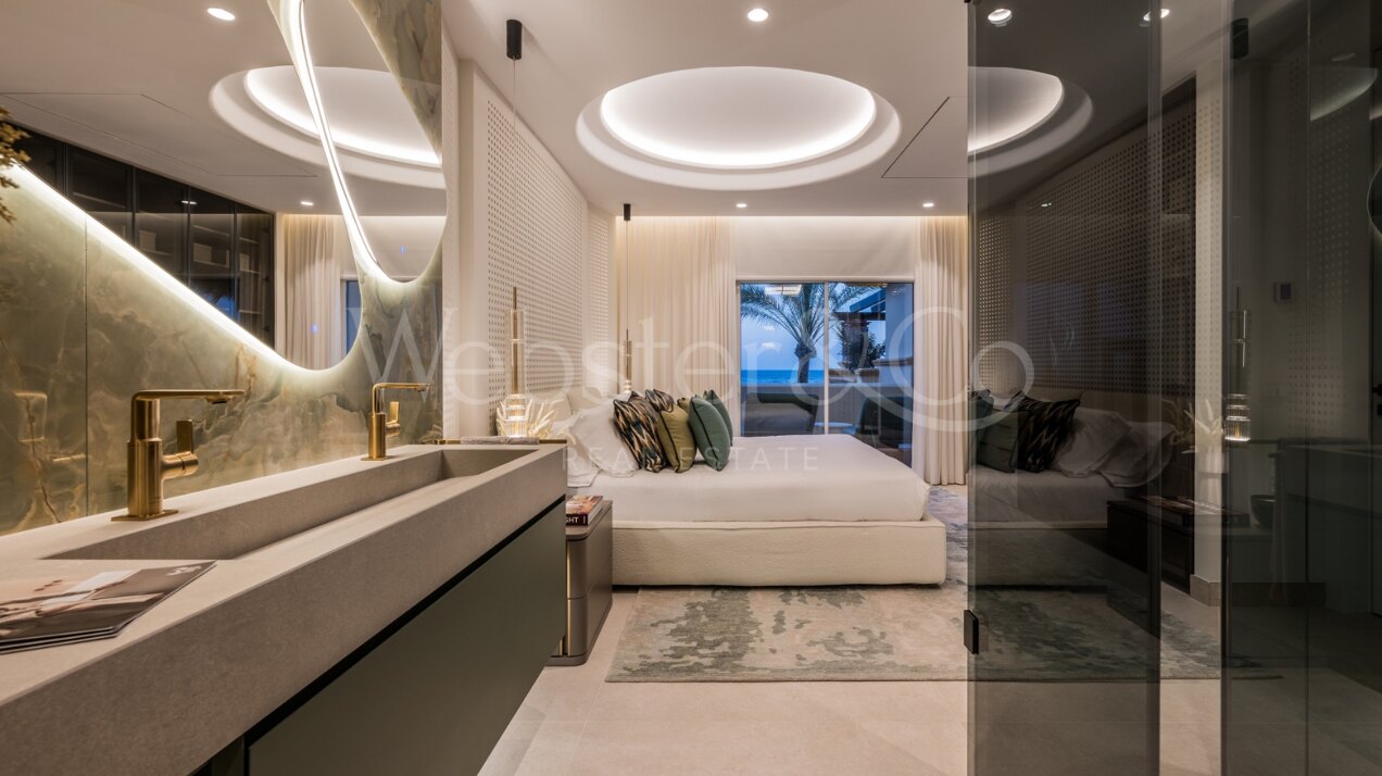 Contemporary beachfront apartment will dazzle