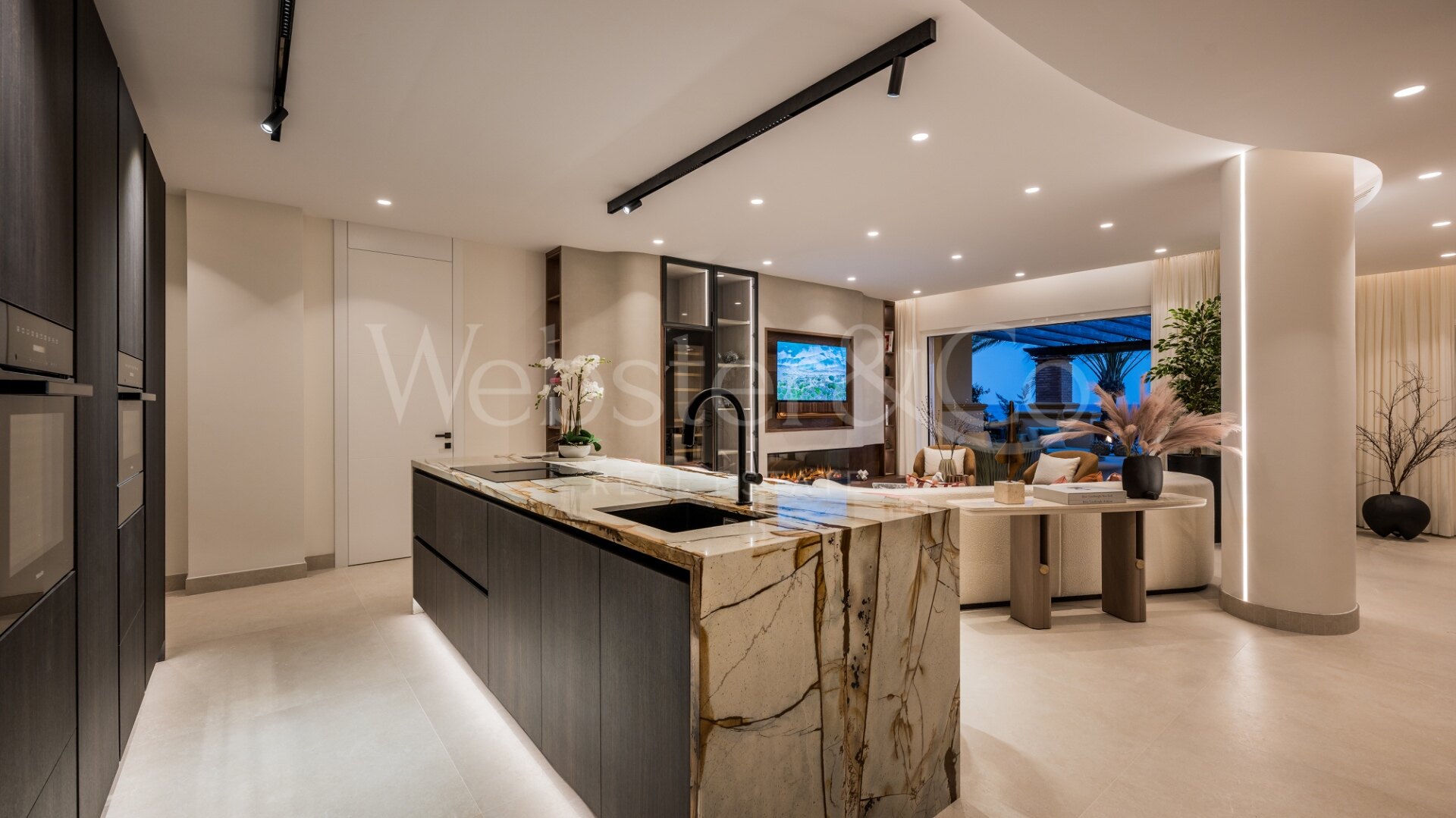 Contemporary beachfront apartment will dazzle