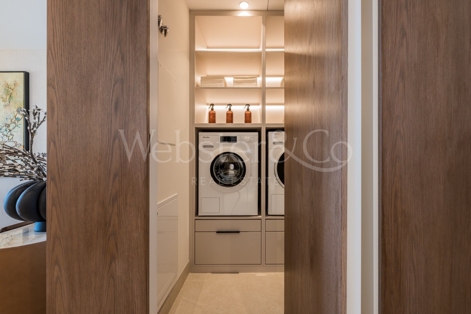 Contemporary beachfront apartment will dazzle