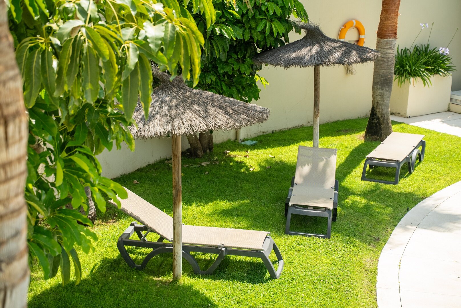 Elegant and refined apartment beautifully harmonises elegant interiors with stunning natural surroundings