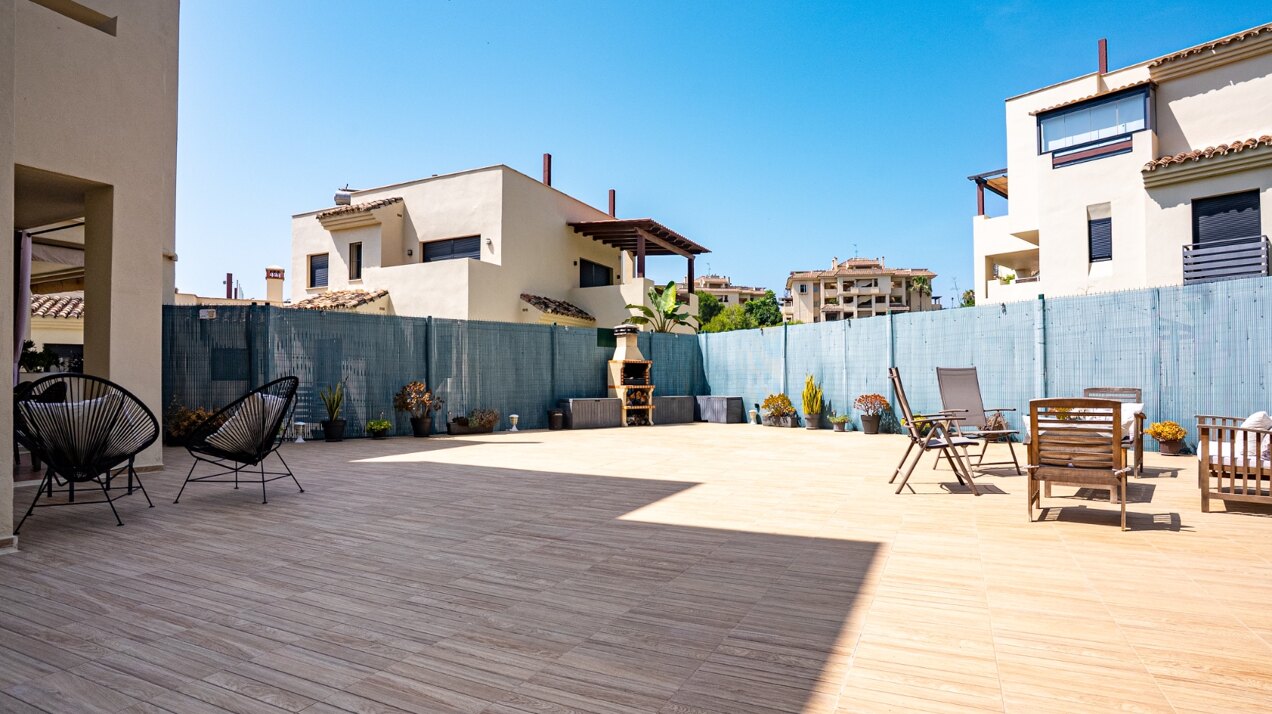 Elegant and refined apartment beautifully harmonises elegant interiors with stunning natural surroundings