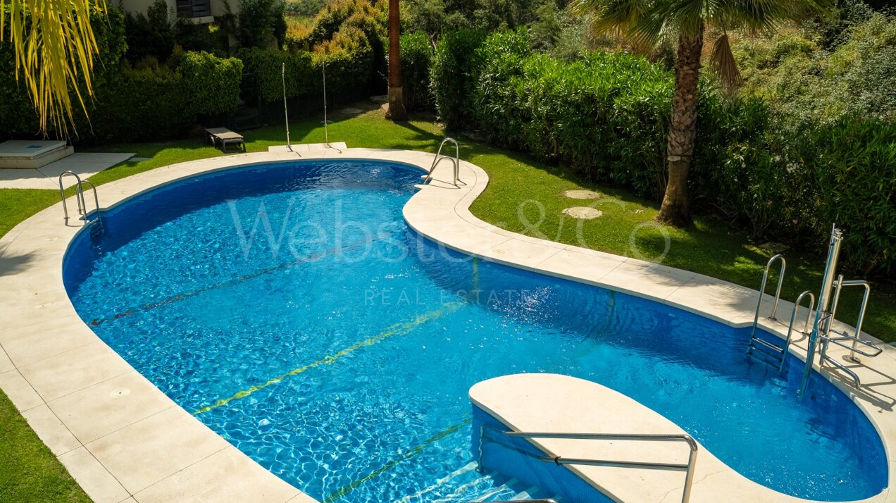 Apartment Selwo - Elegant & Modern in Estepona