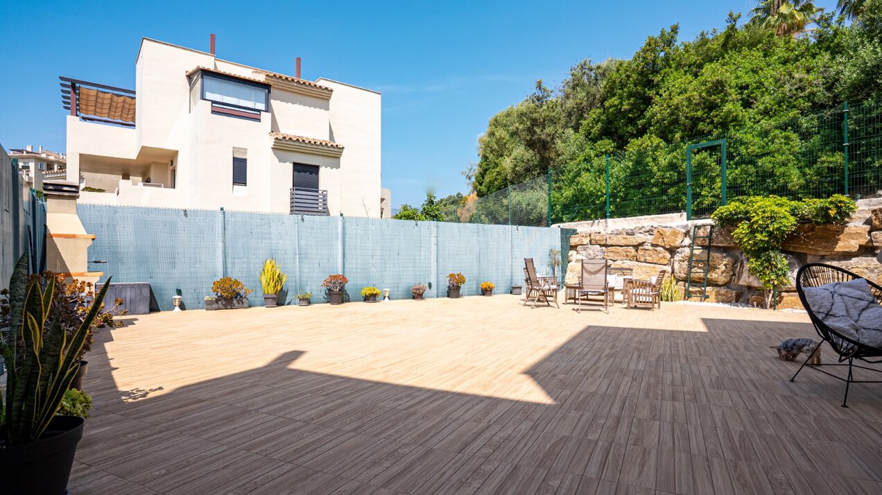 Elegant and refined apartment beautifully harmonises elegant interiors with stunning natural surroundings