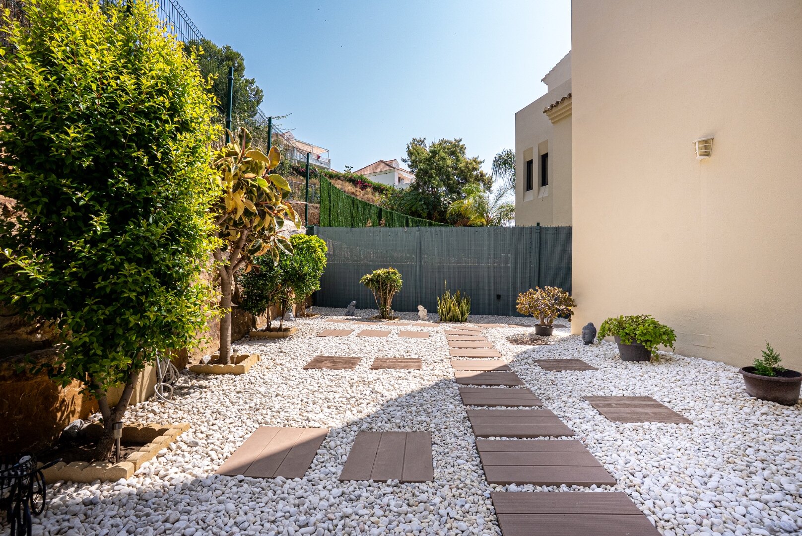 Elegant and refined apartment beautifully harmonises elegant interiors with stunning natural surroundings