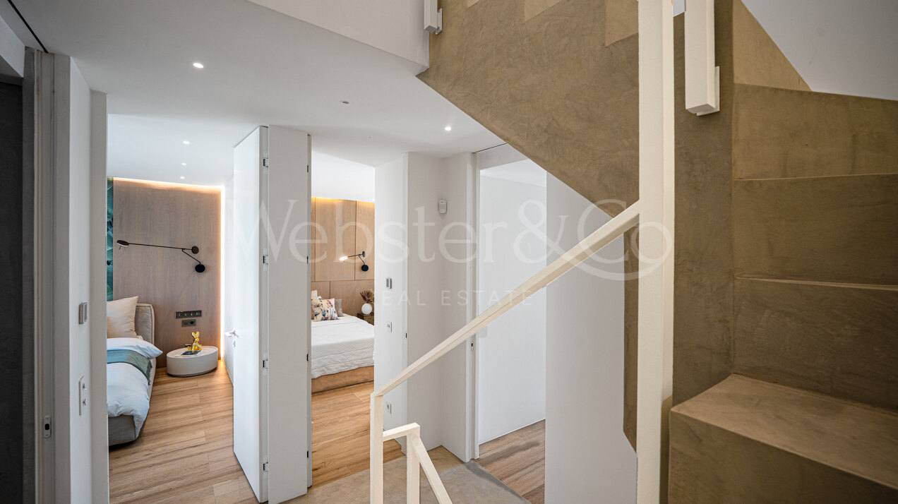 Casa Oceana - Beachfront on The Golden Mile