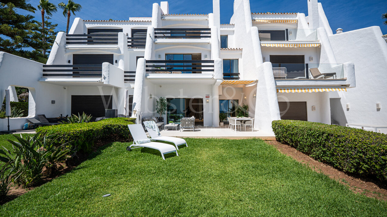 Casa Oceana - Beachfront on The Golden Mile