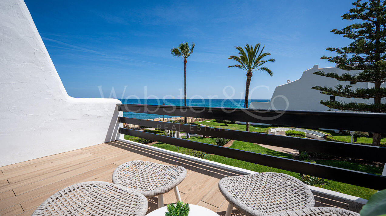 Casa Oceana - Beachfront on The Golden Mile