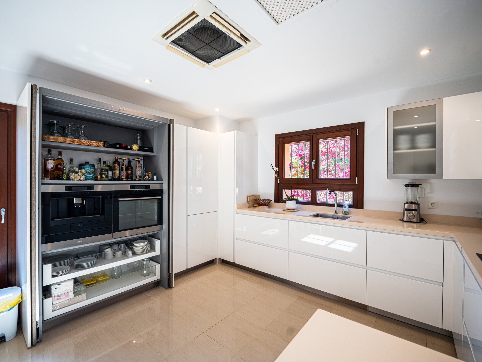 Exquisite villa offers unique blend of sophistication, space and serene coastal living in Marbella