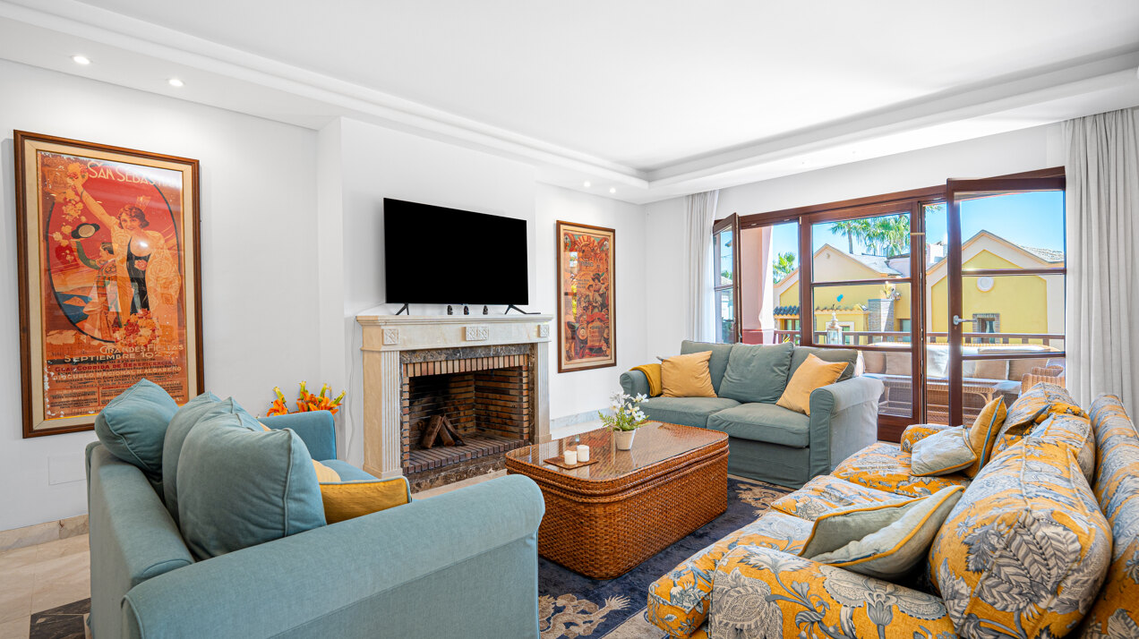 Exquisite villa offers unique blend of sophistication, space and serene coastal living in Marbella