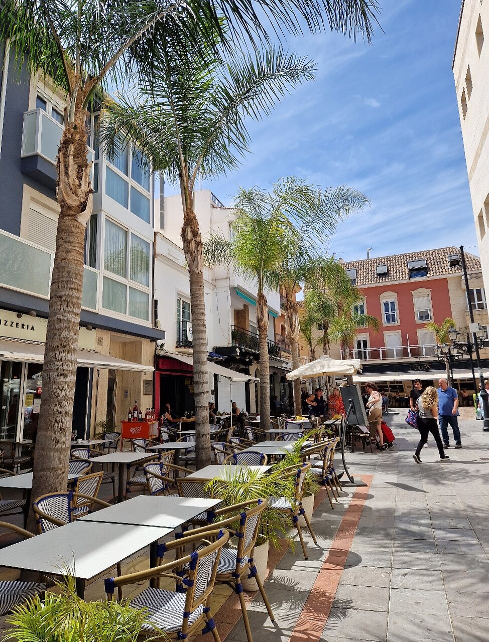 Quaint sea side apartment in the heart of Fuengirola seamlessly blends culture and comfort